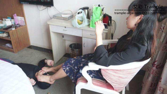 悦悦小主调教狗奴