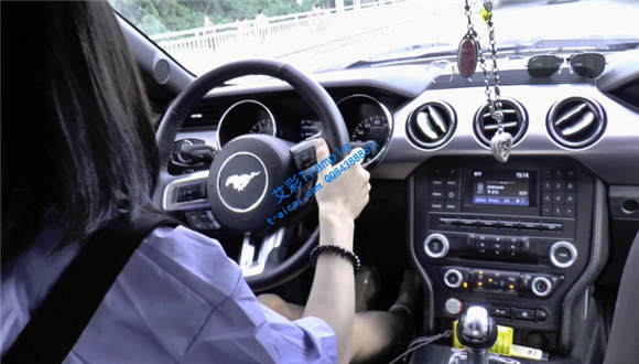 【冰时代】黑冰两双凉鞋肉丝开车踩油门