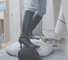 【灵竹夏琳】高跟肉丝+长靴深喉舔鞋【完整版】 bf7275