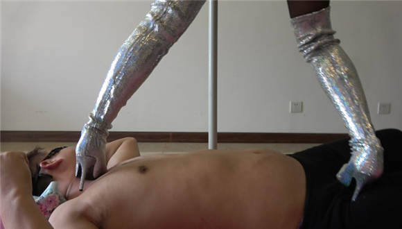 【冷柔】花样踩脖子窒息