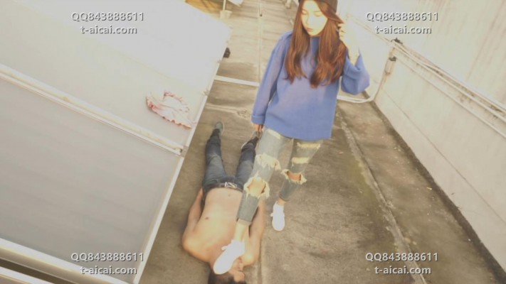 【婉慈Icon】绝版-南一天台暴力虐尾随男（航拍，踩烂舌头） TTTIO-20220129