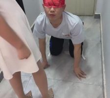 【妖子】姐妹花把继父当狗虐 bf12060