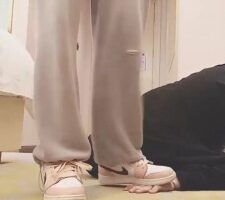 【美娜格格】AJ白袜肉丝小姐姐辱追求者 bf21030