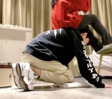 【海绵大大】学生主玩狗-白袜捂脸/坐头窒息/全体重踩踏 bf28393