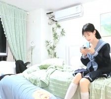 【奶味小仙女】萝莉主小白鞋及膝白袜-舔鞋底/踩喂食/裸足踩脚垫 bf29216