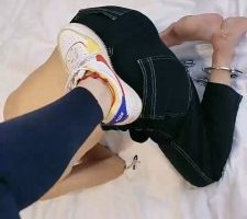 【诗恩大大】长时间-重度SP/运动鞋踩踏/手铐捆绑/高跟鞋脚垫【完整版】