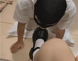 【阮小洁】皮鞋白袜S-口水跪舔地板虐哥哥 JS231114-1