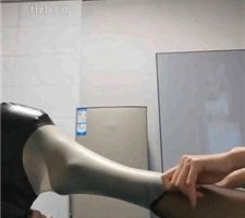 【皮皮】邻居小弟偷闻臭鞋被发现 JS231229-2