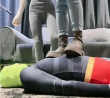 【沐阳大小姐】双S-全体重跳踩地毯狗/取笑奴隶 bf38734