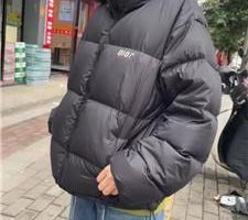 【素人挖掘机】开发拿快递的素人小姐姐 JS240319-6