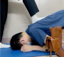 【奇了怪了】白袜重度踢裆/磕头/骑狗背sp bf42647