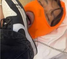 【玥野兔】超脏鞋超臭袜蹂躏狗脸 JS240905-11