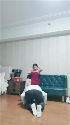 【私医】韵味少妇S-高跟丝袜虐家奴 bf47820