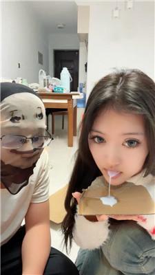 【锅盖子】脏鞋脚下喂食羞辱【下】 bf49063