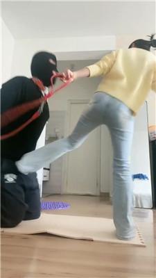 【海绵大大】耳光踢裆挑战 JS250217-1