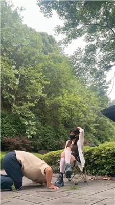 【伊晨】户外-皮鞋白丝遛狗爬行 bf53146