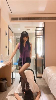 【婉纱】高跟黑丝全体重踩踏【上】 bf55474