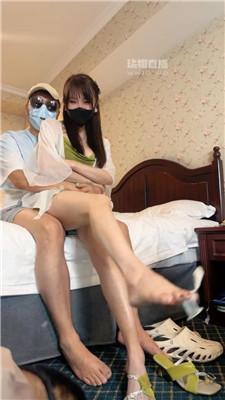 【伊晨】情侣主羞辱绿帽骚奴才 JS250727-27