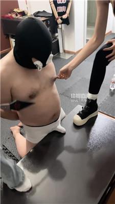 【Da猫】闻着素人的脚丫犯贱【双视角版】 JS250909-31