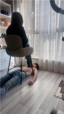 【伊潼】黑棉袜气味辱-坐脸窒息 JS251015-7