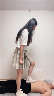 【广州慕丝工作室】长腿模特高帮鞋碾压踩踏 bf58723