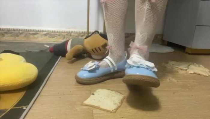 lo鞋踩面包，多语言 JS251029~4