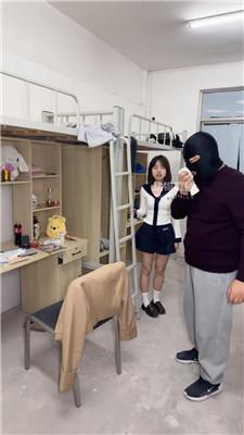 【松紫大大】女生寝室白袜脚玩奴 bf58886