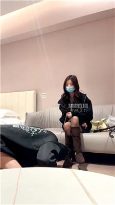 【妍妍】长靴黑丝美腿虐杀 JS251209-1