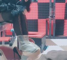 【媚娘】臭脚强制捂脸窒息 bf10275