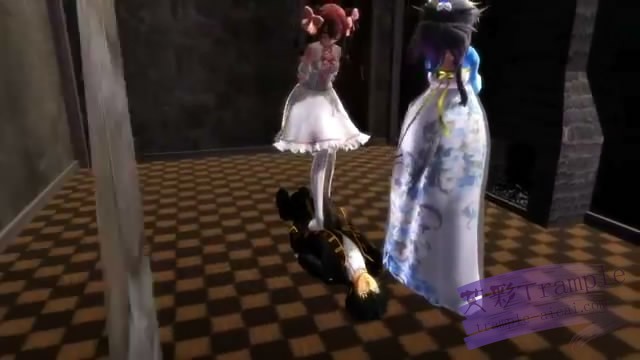 动漫两女践踏踩裆部头部