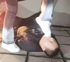 【女巫大人】阳台暴虐跟踪狂-踩狗爪/狗爬行/耳光舔脏鞋/棉袜塞嘴 bf28897