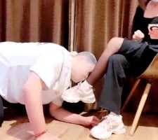 【莫妮卡】小白鞋白袜-提档/踩碾压/闻舔/骑狗背 bf29534