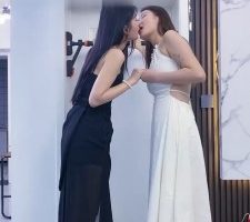 【麋鹿银儿】拉拉专场-全体重踩/骑马耳光/人肉坐垫/舔裸足 bf30104