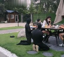 【沅芷大人】奴的正确使用方式-桌旁伺候打牌/电击出火花 JS230709029