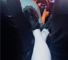 【不知名美女】长筒白袜车内开发司机 bf35194