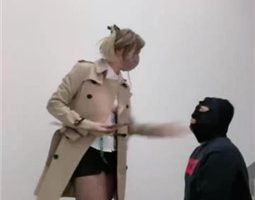 【梦樱】户外楼梯间-转胯/耳光/踩踏/鞭打 bf37229