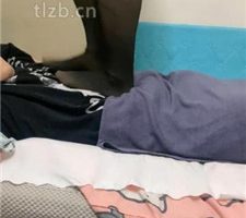 【鬼魅娜主】黑丝脚全体重踩踏 JS240122-1