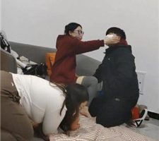 【樱樱】情侣主-让闺蜜下跪伺候-奴下奴/舔脚/耳光【五】 bf38607