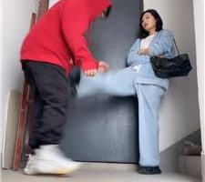 【素人挖掘机】开发晨跑完的小姐姐调我 bf39610