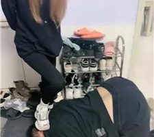 【逗逗】运动鞋白袜女神-暴力踢踹/伺候沐足/吃袜子喝洗脚水 bf40291