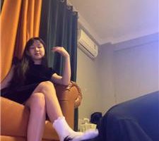 【诗诗情侣】原味白袜蹂躏小奶狗 bf42005