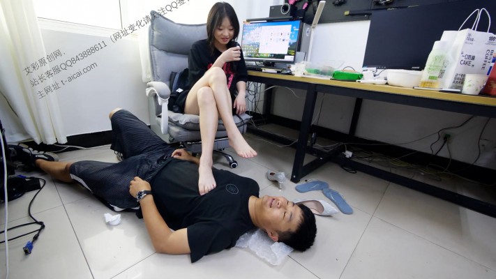 【第5风格】（00后）道具床踩踏加办公室深喉 YC-240821-8