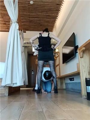 【UUs】双S-品尝黑丝+白袜-脚深喉/踩踏鞭打/滴蜡【双视角版】 bf43891