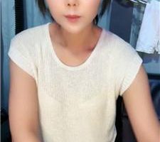 【红焱】直播小姐姐无意识踩地毯奴 JS240830-9