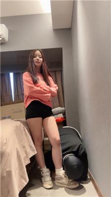 【狗哥】臭脚丫捂脸坐脸/清理脏鞋白袜 bf48397