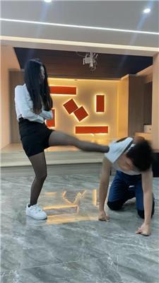 【麋鹿银儿】制服S爆踹头/踩脸/狠抽耳光浓痰 bf48879