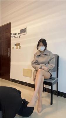 【甜恬】高跟玉足美腿蹂躏踩 JS250102-19