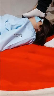 【伪娘和人妻】白短袜恋足狂舔 JS250106-57