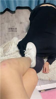 【沐沐大大】运动后原味小白鞋白袜虐杀 JS250113-9