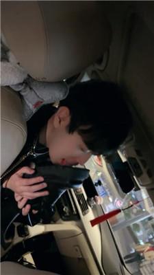 【玥樾】户外真实挑逗抖M弟弟【完整版】JS250126-30